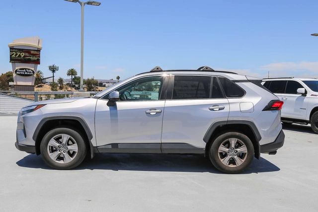Used 2022 Toyota RAV4 XLE FWD image 4