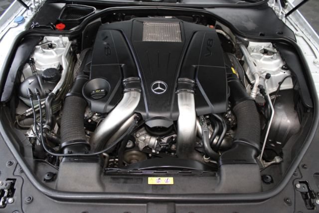 Used 2013 Mercedes-Benz SL 550 image 32