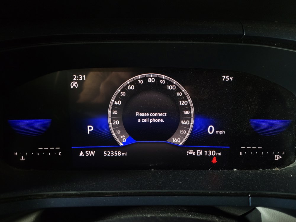Used 2023 Volkswagen Taos SE w/ Panoramic Sunroof Package FWD image 23