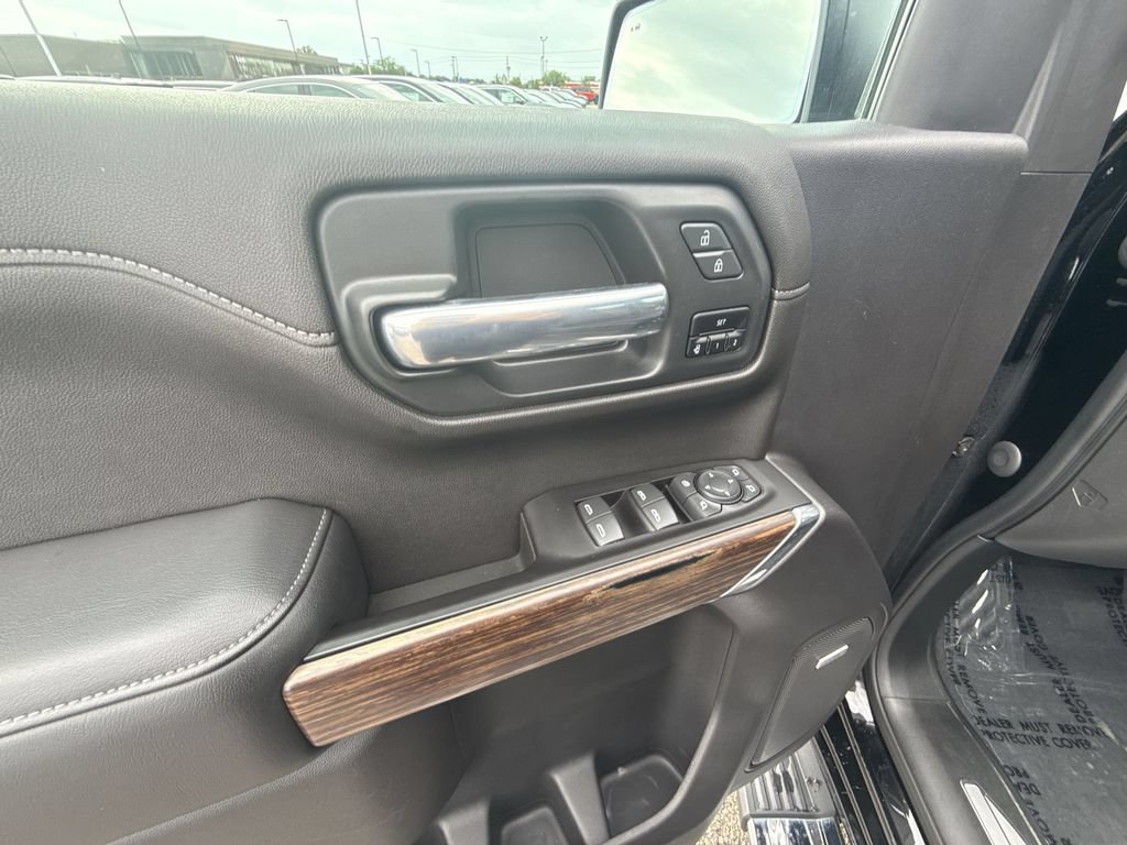Used 2020 Chevrolet Silverado 1500 High Country AWD/4WD image 5