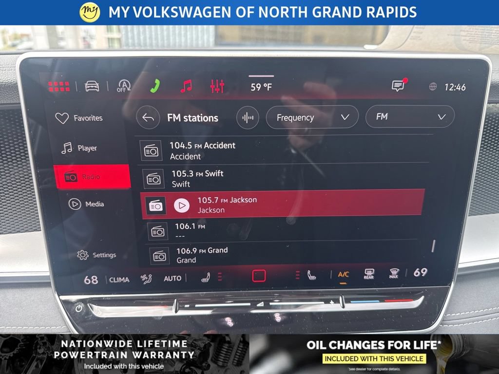 New 2026 Volkswagen Tiguan SE AWD/4WD image 21