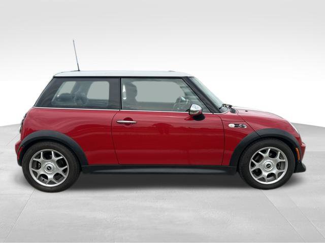 Used 2004 MINI Cooper S FWD image 2