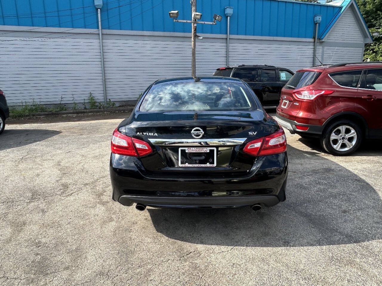 Used 2017 Nissan Altima 2.5 SV FWD image 11