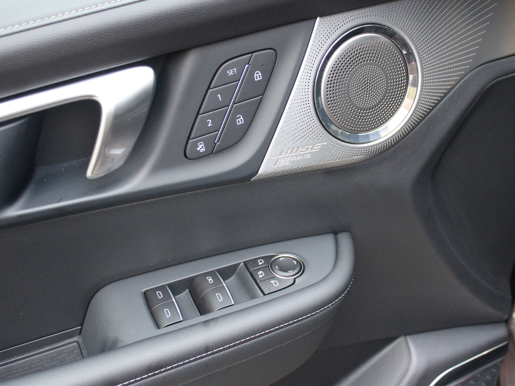 Certified 2026 Buick Enclave Avenir w/ Super Cruise Package image 14