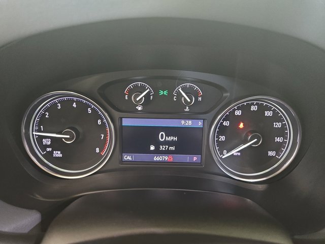 Used 2021 Buick Enclave Essence image 23