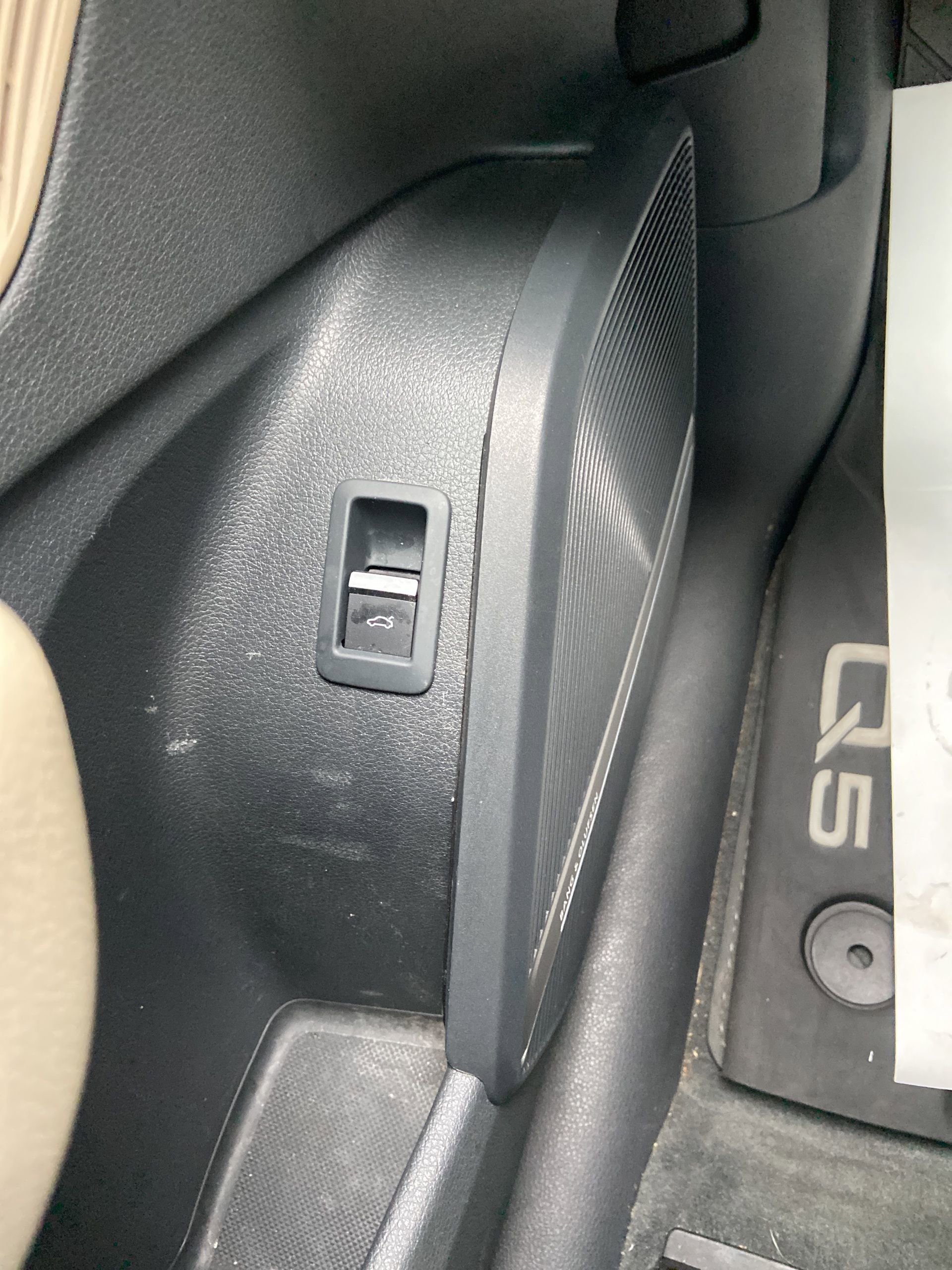 Used 2018 Audi Q5 2.0T Premium Plus w/ Premium Plus Package AWD/4WD image 23