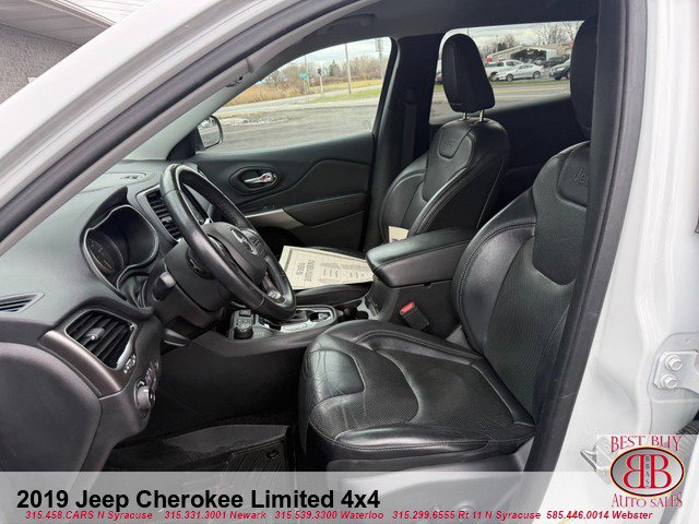 Used 2019 Jeep Cherokee Limited AWD/4WD image 10