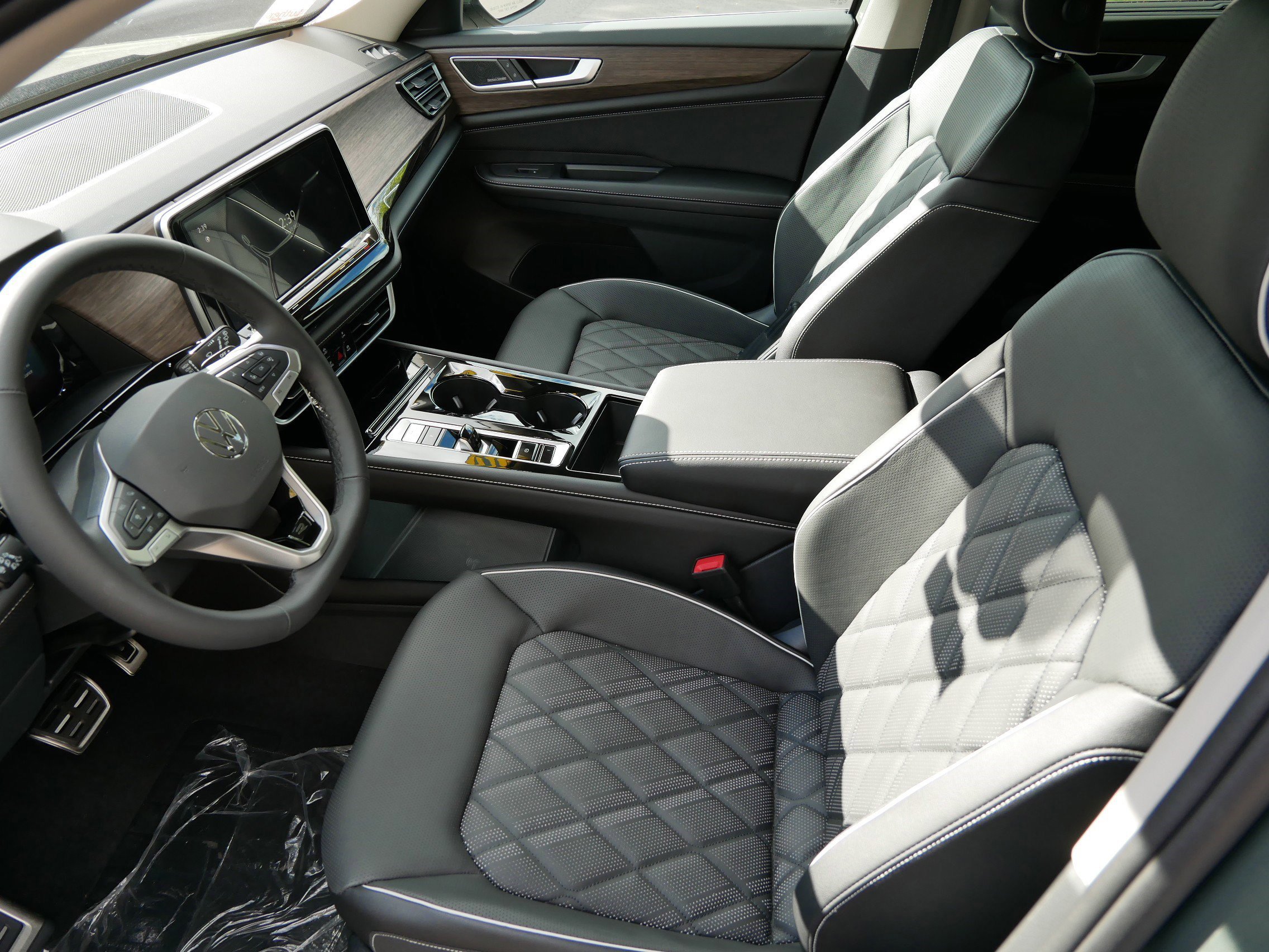 New 2026 Volkswagen Atlas SEL Premium R-Line image 7