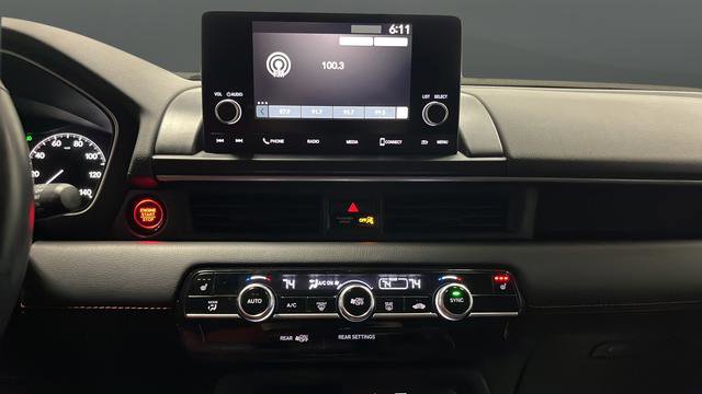 Used 2023 Honda Pilot Sport image 12