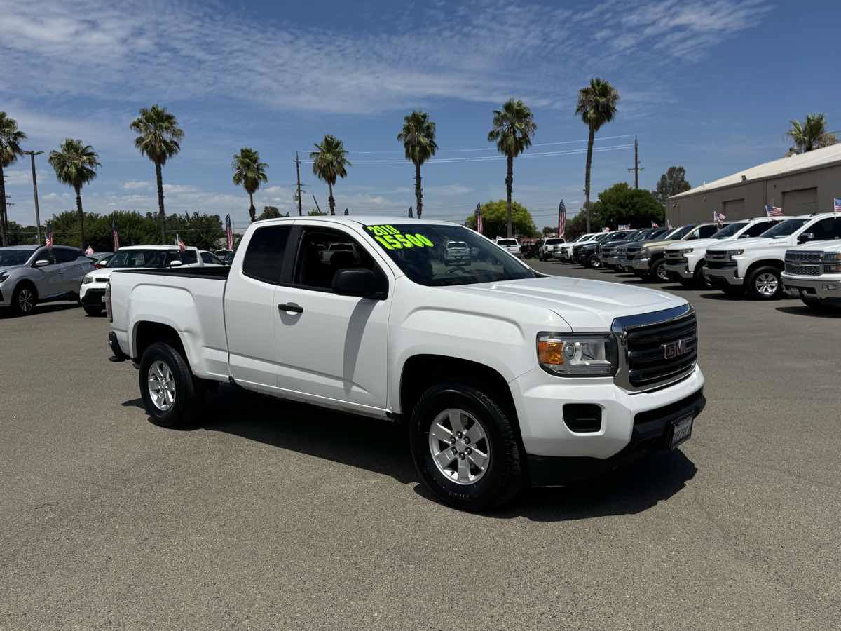 Used 2018 GMC Canyon W/T w/ Convenience Package RWD image 12