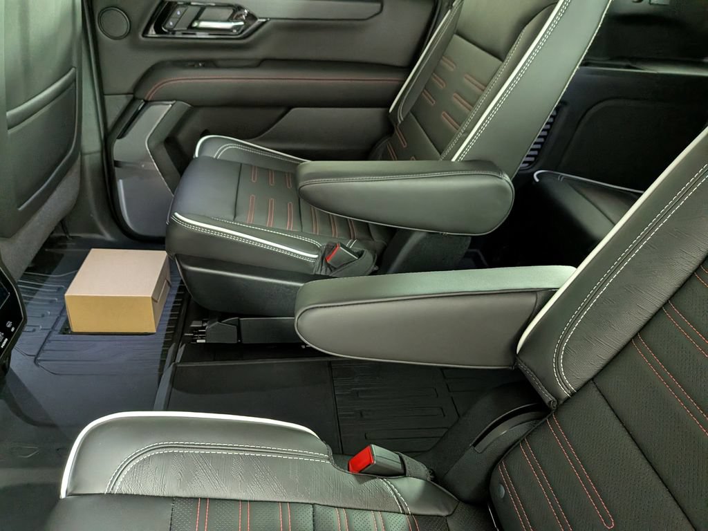 New 2026 GMC Yukon XL AT4 Ultimate w/ LPO, Floor Liner Package AWD/4WD image 38