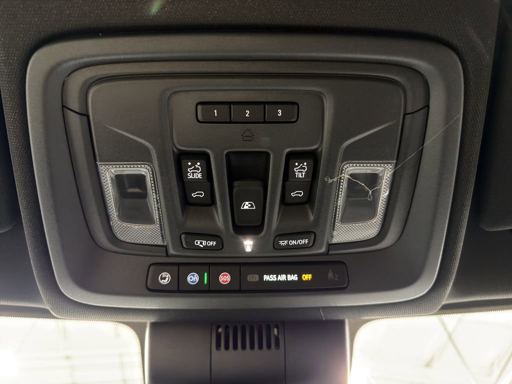 Used 2025 Chevrolet Silverado 1500 High Country w/ Technology Package image 30