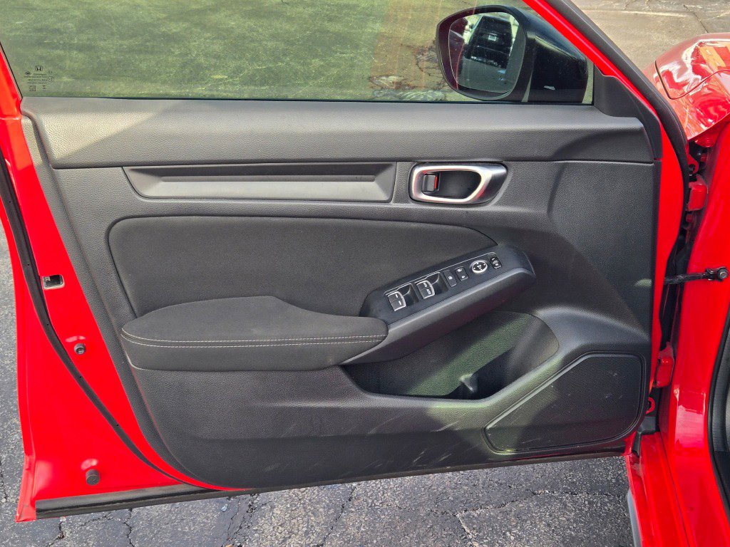 Used 2023 Honda Civic Sport image 17