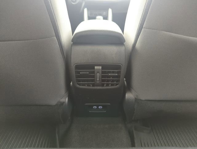 Used 2024 Toyota Corolla Cross LE image 23