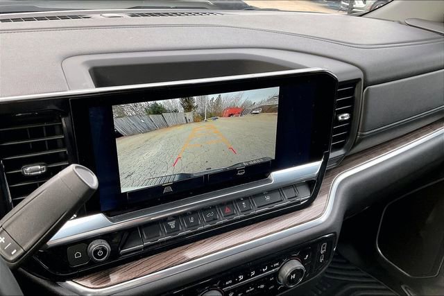 Used 2025 Chevrolet Silverado 2500 LT w/ Convenience Package image 11