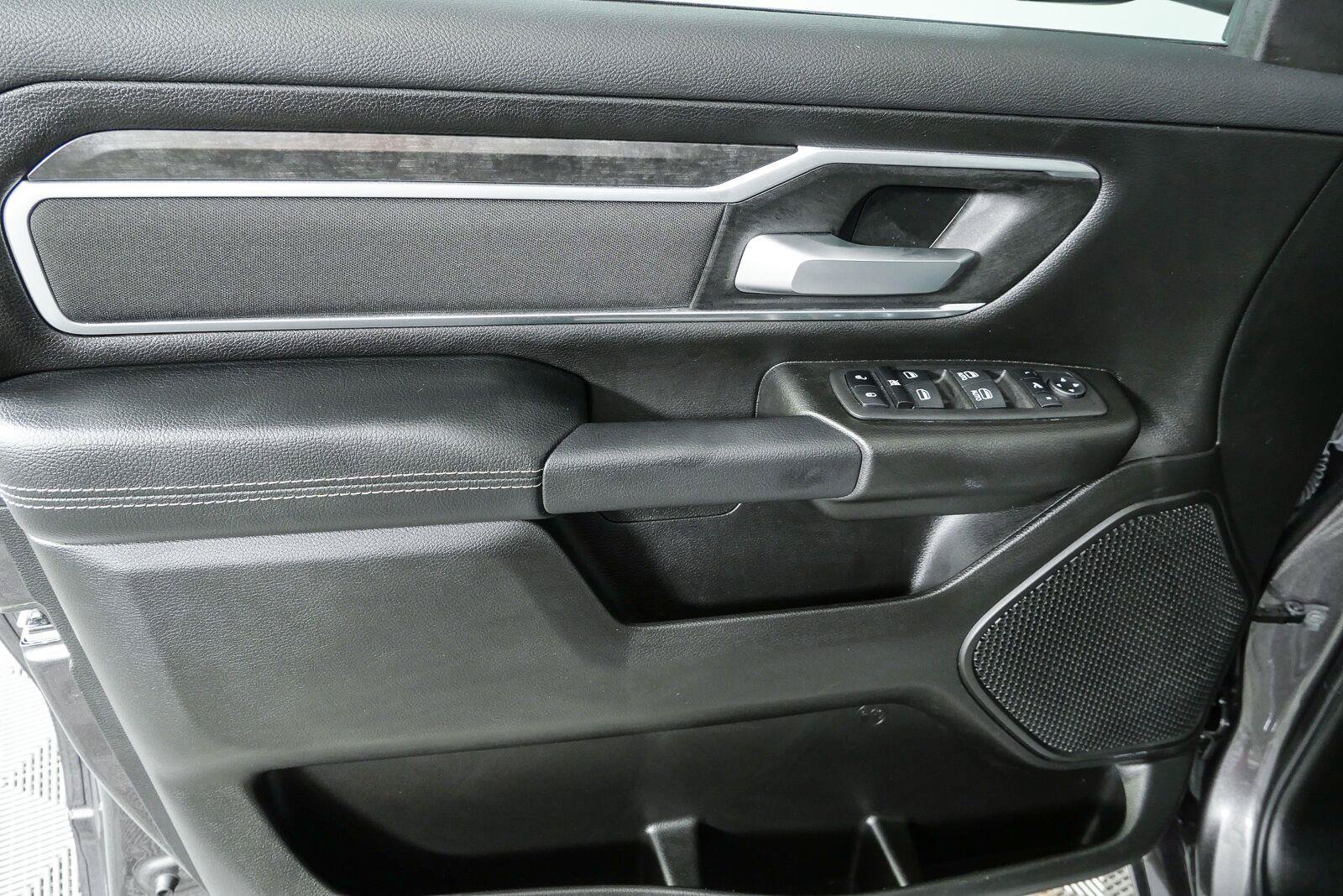 Used 2023 RAM 1500 Big Horn AWD/4WD image 7