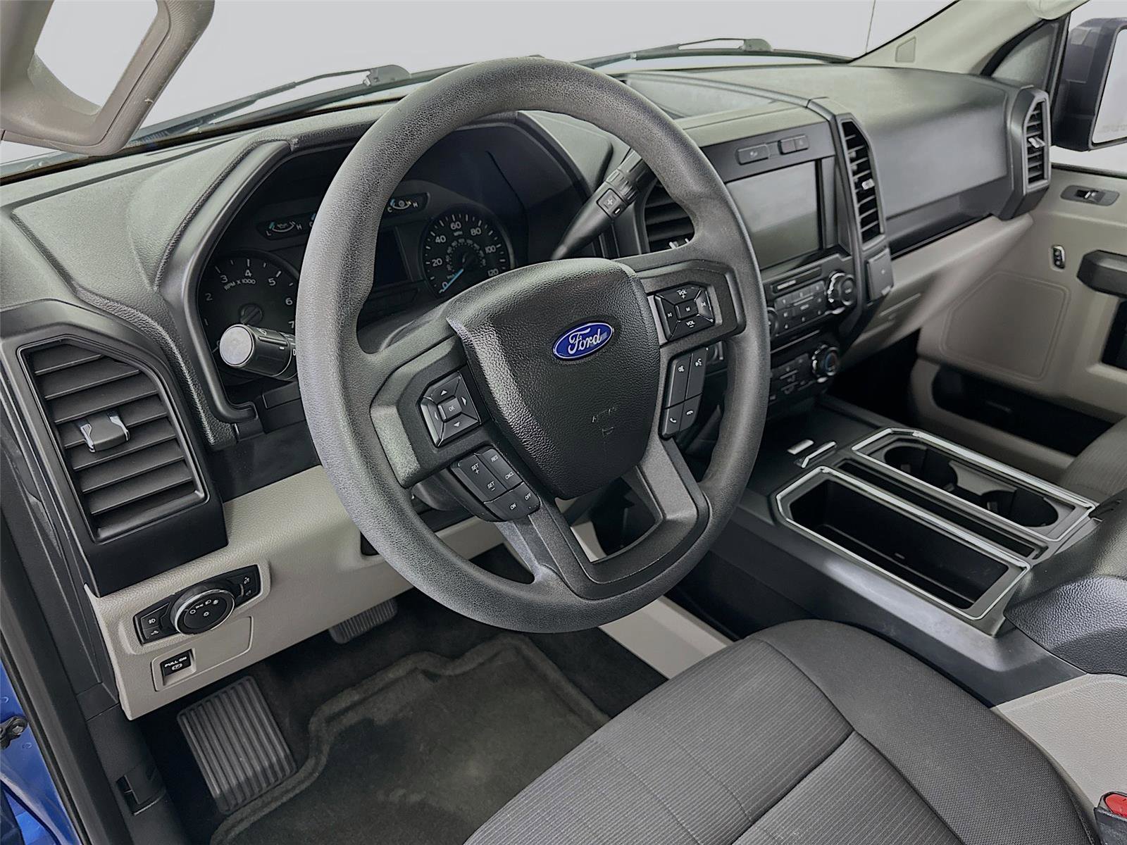 Used 2017 Ford F150 XL w/ Equipment Group 101A Mid image 9