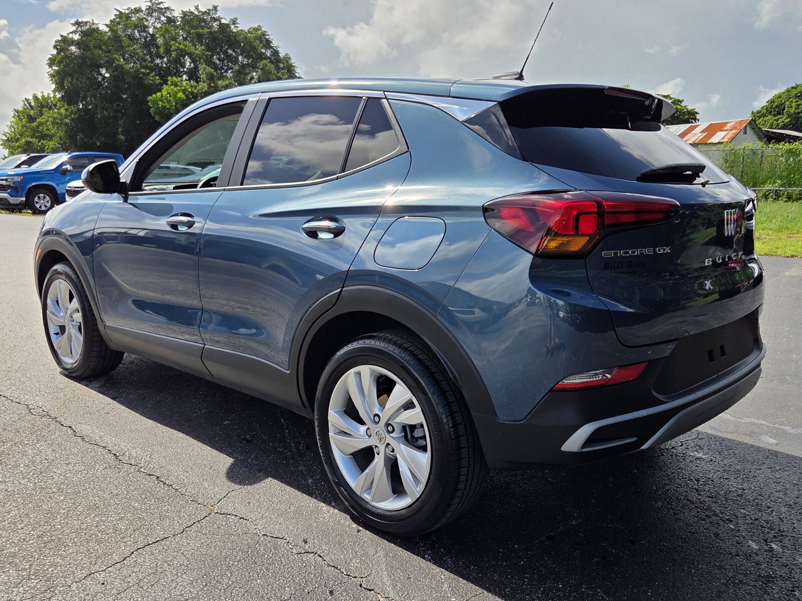 Certified 2026 Buick Encore GX Preferred w/ Comfort Package FWD image 3