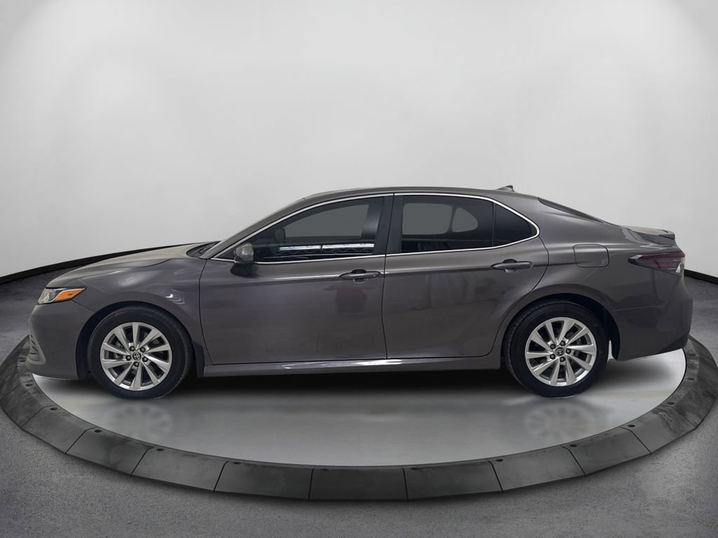 Used 2023 Toyota Camry LE FWD image 8
