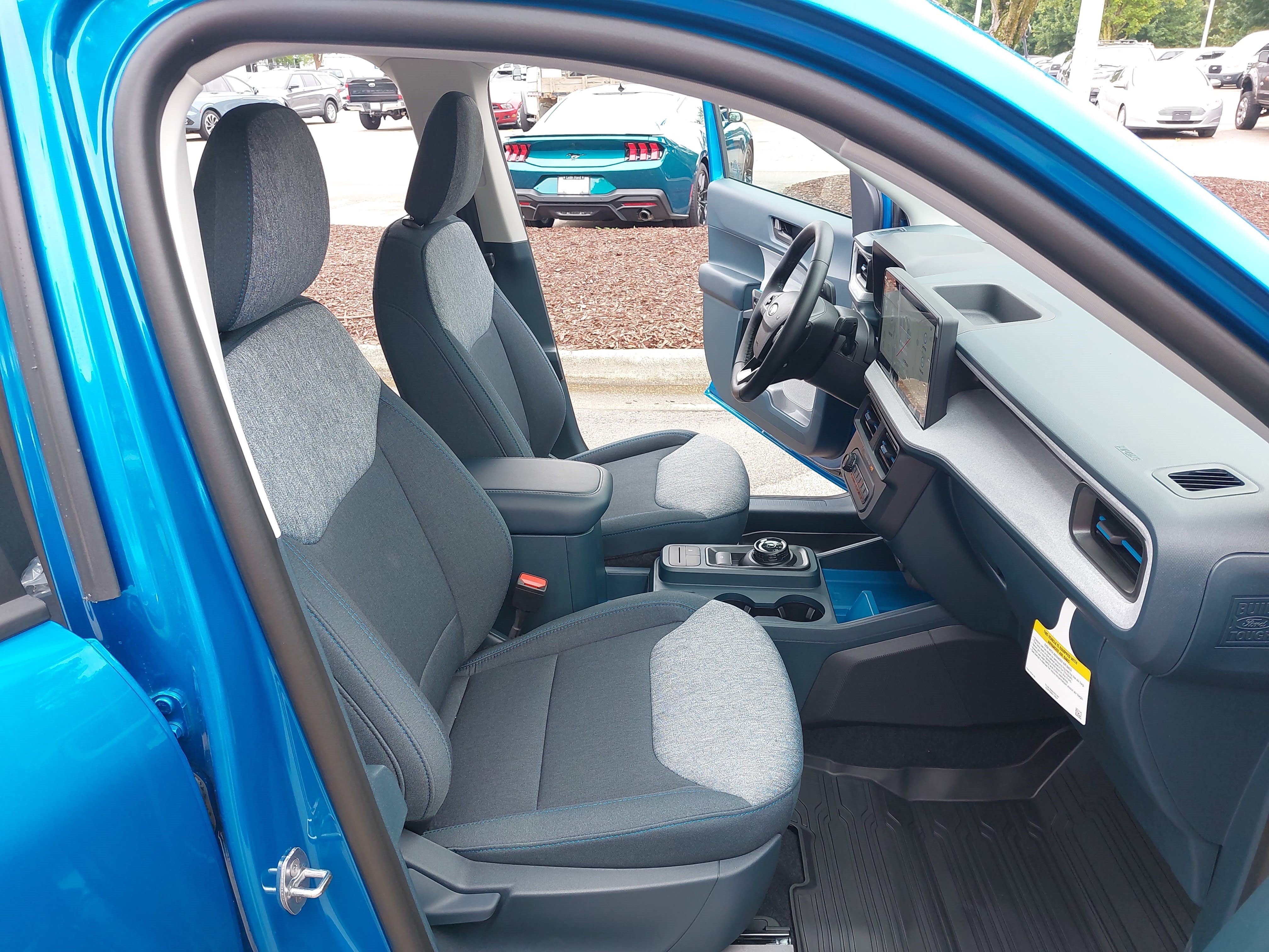New 2026 Ford Maverick XLT w/ XLT Luxury Package FWD image 10