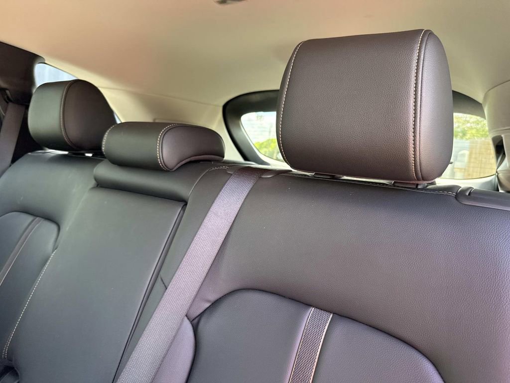 Used 2025 MAZDA CX-90 3.3 Turbo w/ Select Package image 19