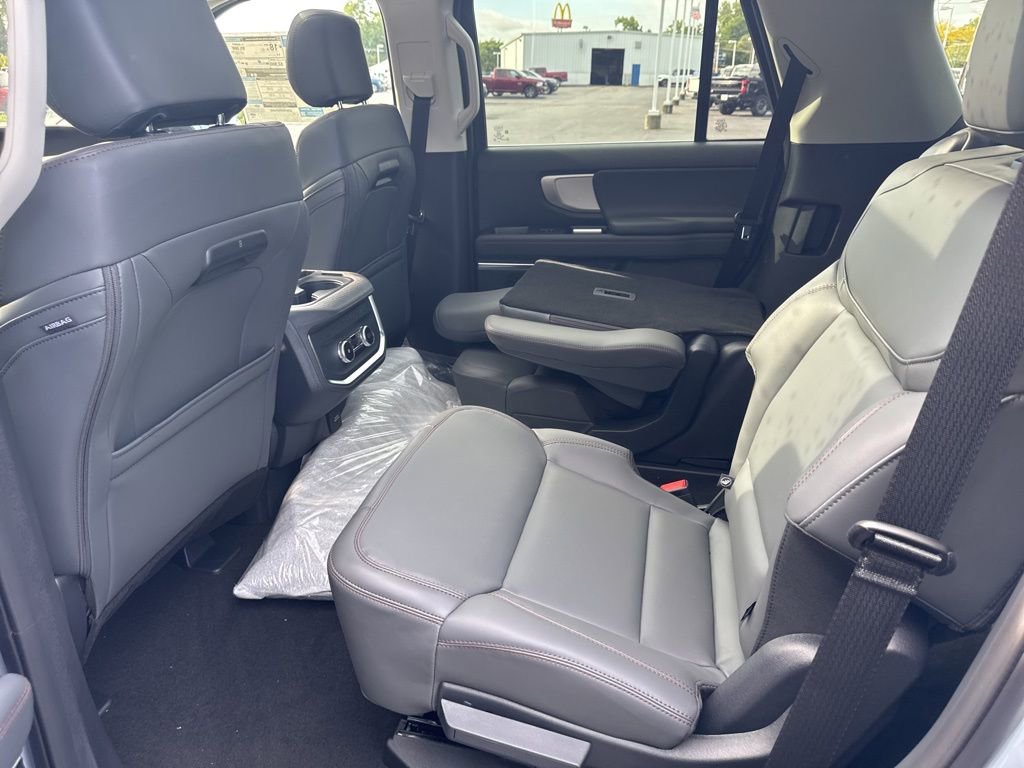 New 2025 Ford Expedition Active AWD/4WD image 18