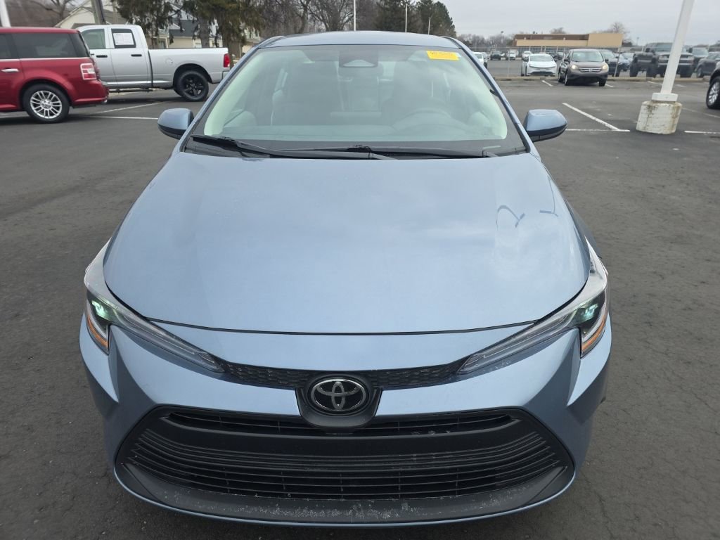 Used 2023 Toyota Corolla LE w/ Carpet Mat Package (TMS) image 2