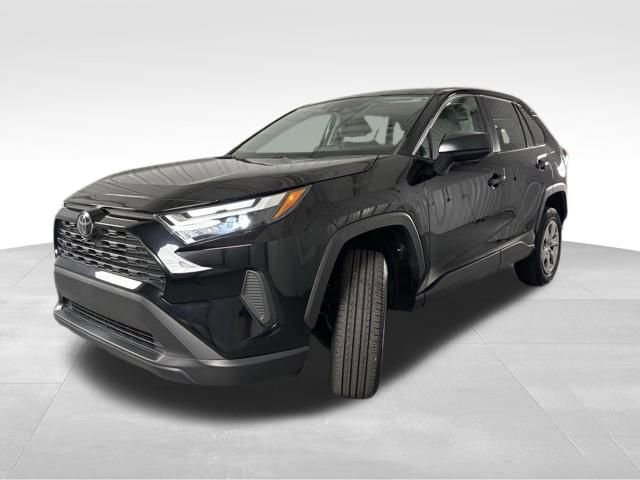 Used 2023 Toyota RAV4 LE image 4