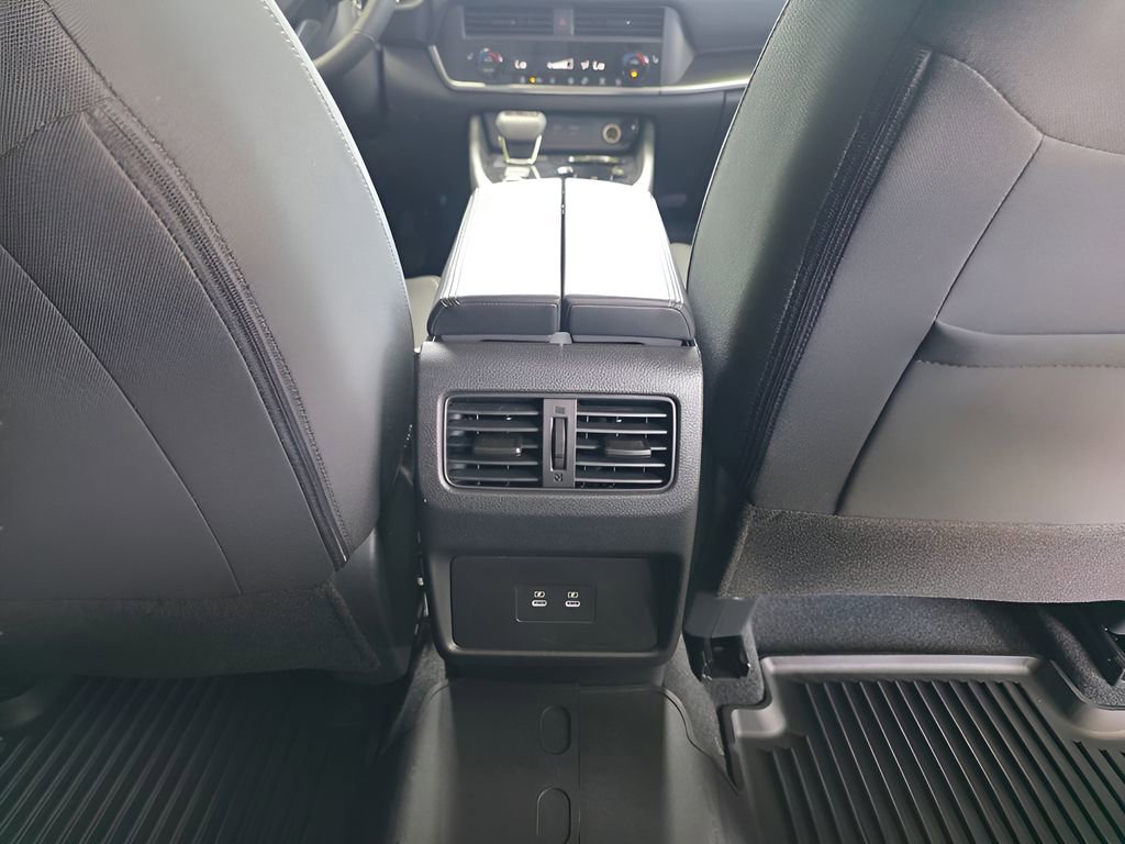New 2026 Nissan Rogue SV w/ Cold Weather Package FWD image 9