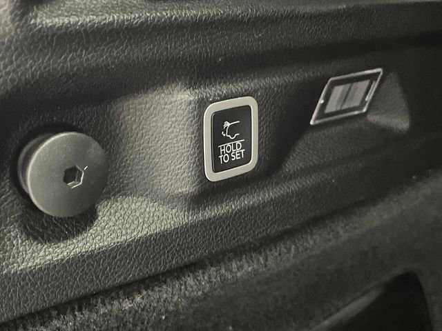 Used 2023 Jeep Grand Cherokee L Overland image 17