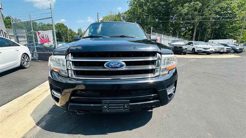 Used 2016 Ford Expedition XLT w/ Equipment Group 201A image 9