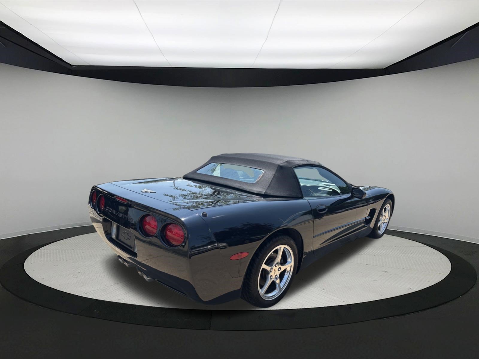 Used 2003 Chevrolet Corvette Convertible w/ Preferred Equipment Group1 RWD image 5