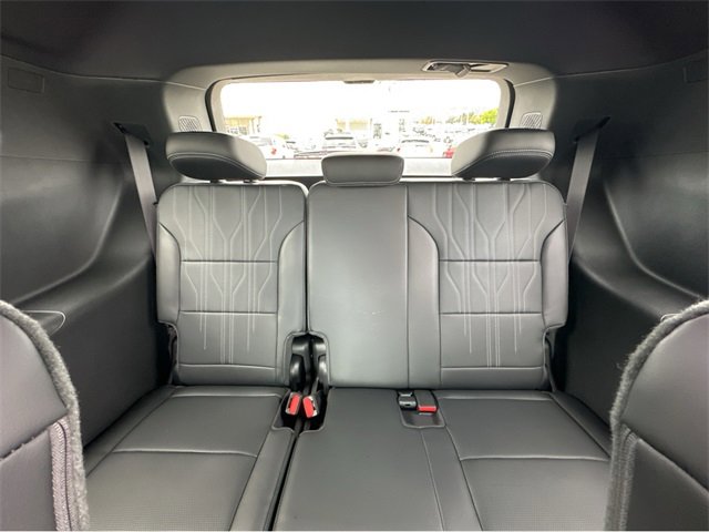 New 2026 Buick Enclave Avenir w/ Super Cruise Package image 4