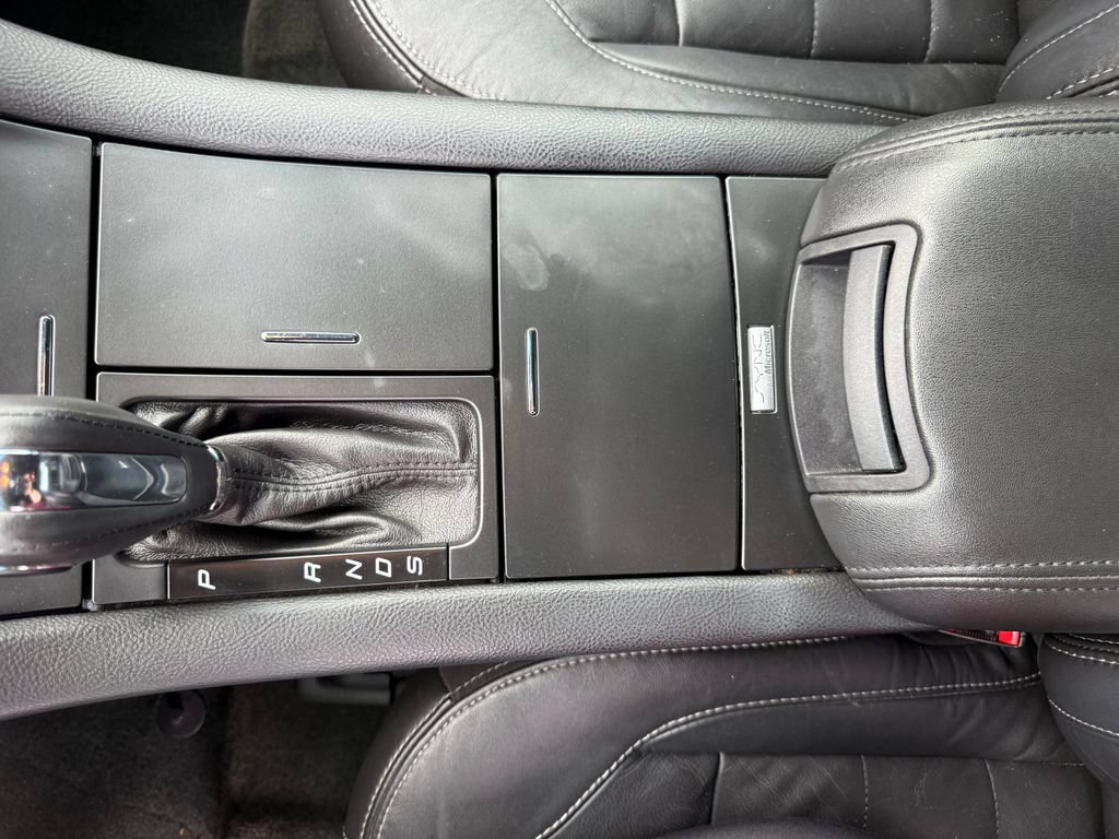 Used 2014 Ford Taurus SEL w/ Equipment Group 201A FWD image 34