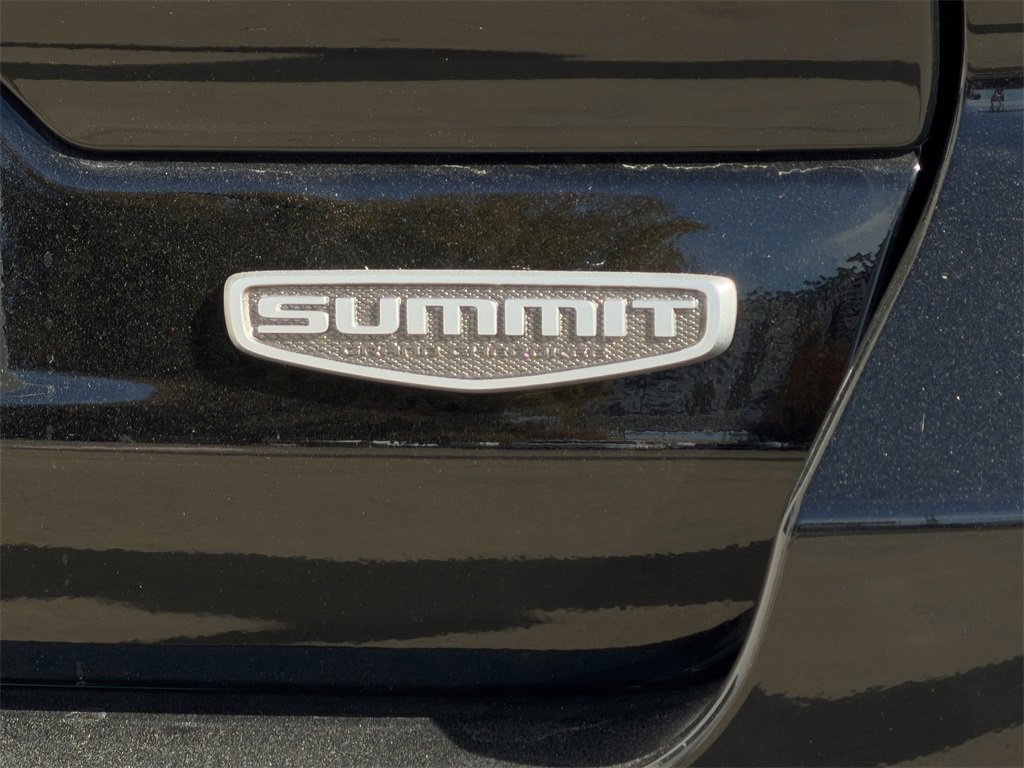 New 2025 Jeep Grand Cherokee Summit image 7