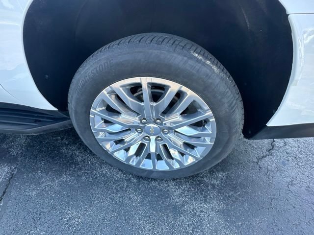 Used 2024 Chevrolet Suburban RST w/ Luxury Package AWD/4WD image 35