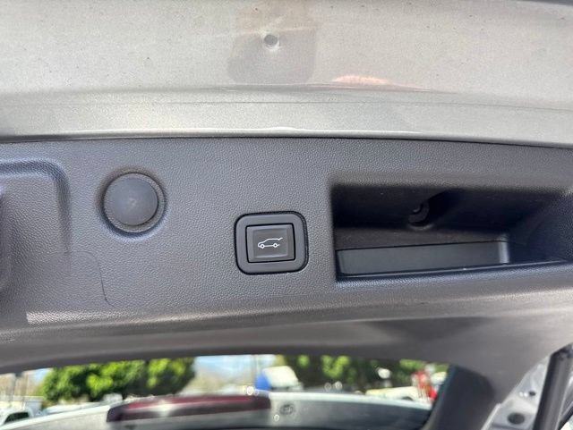 Used 2024 Chevrolet Equinox LT AWD/4WD image 9