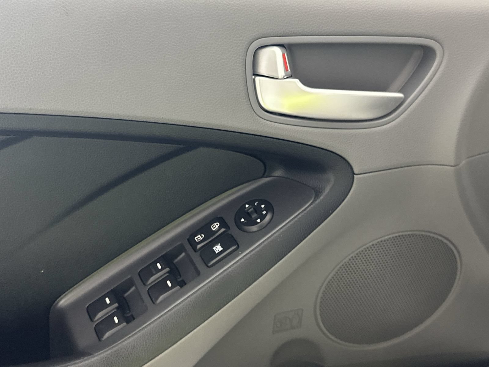 Used 2017 Kia Forte LX FWD image 13