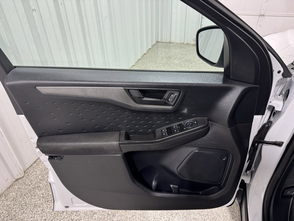 Used 2020 Ford Escape S image 12