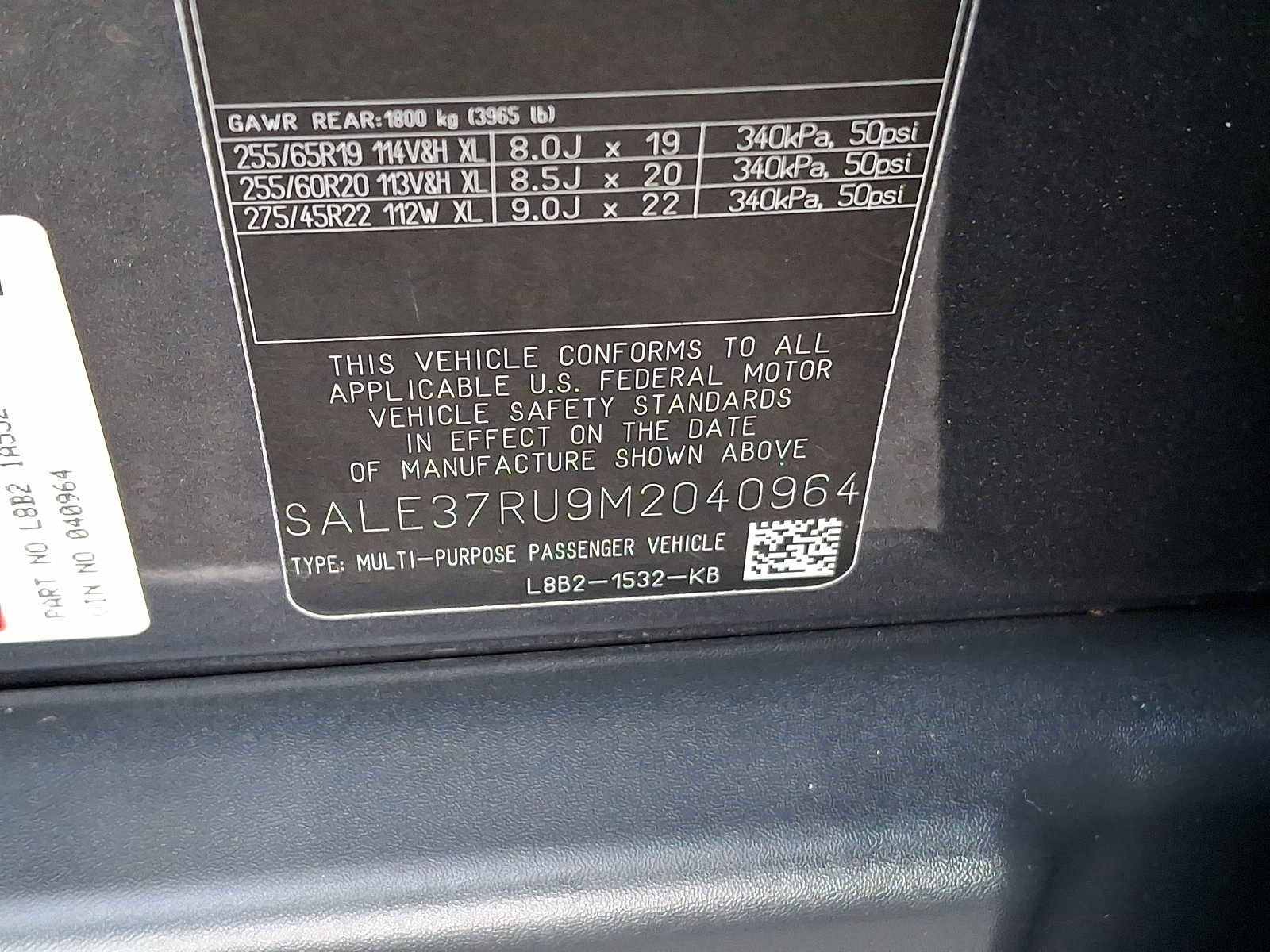 Used 2021 Land Rover Defender 110 X-Dynamic HSE image 24