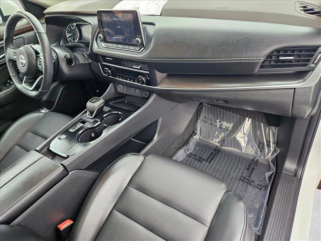 Used 2023 Nissan Rogue SV w/ SV Premium B Package image 21