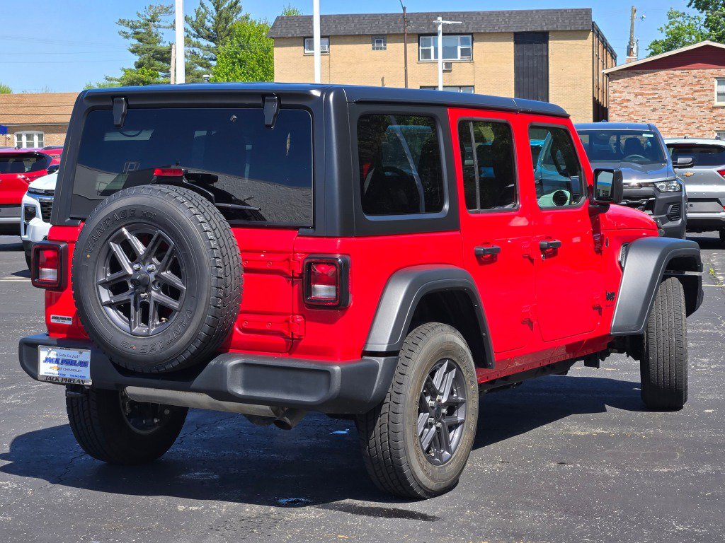 Used 2025 Jeep Wrangler Unlimited Sport AWD/4WD image 11