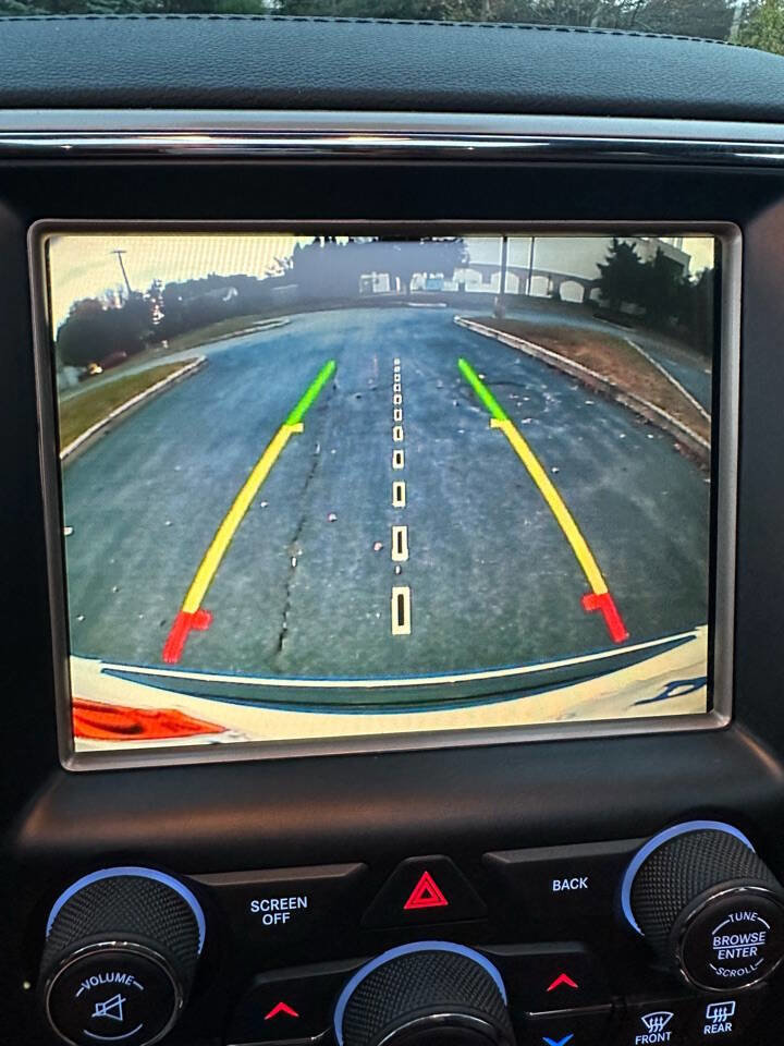 Used 2016 Jeep Grand Cherokee Summit image 37