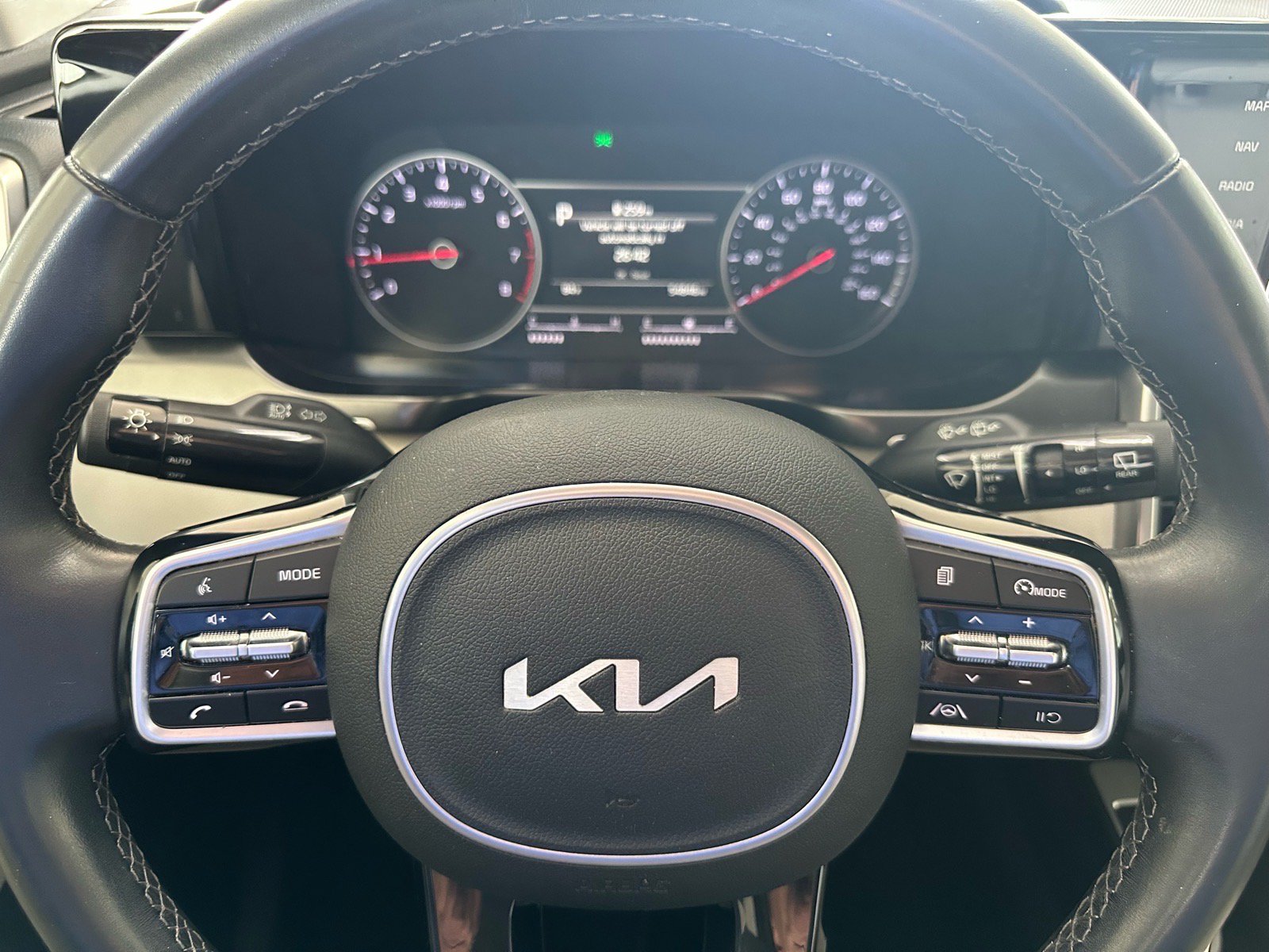 Used 2022 Kia Sorento S w/ Panoramic Sunroof Package FWD image 32