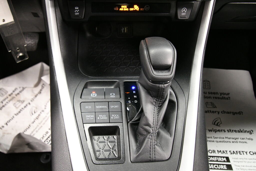 Certified 2024 Toyota RAV4 LE image 16