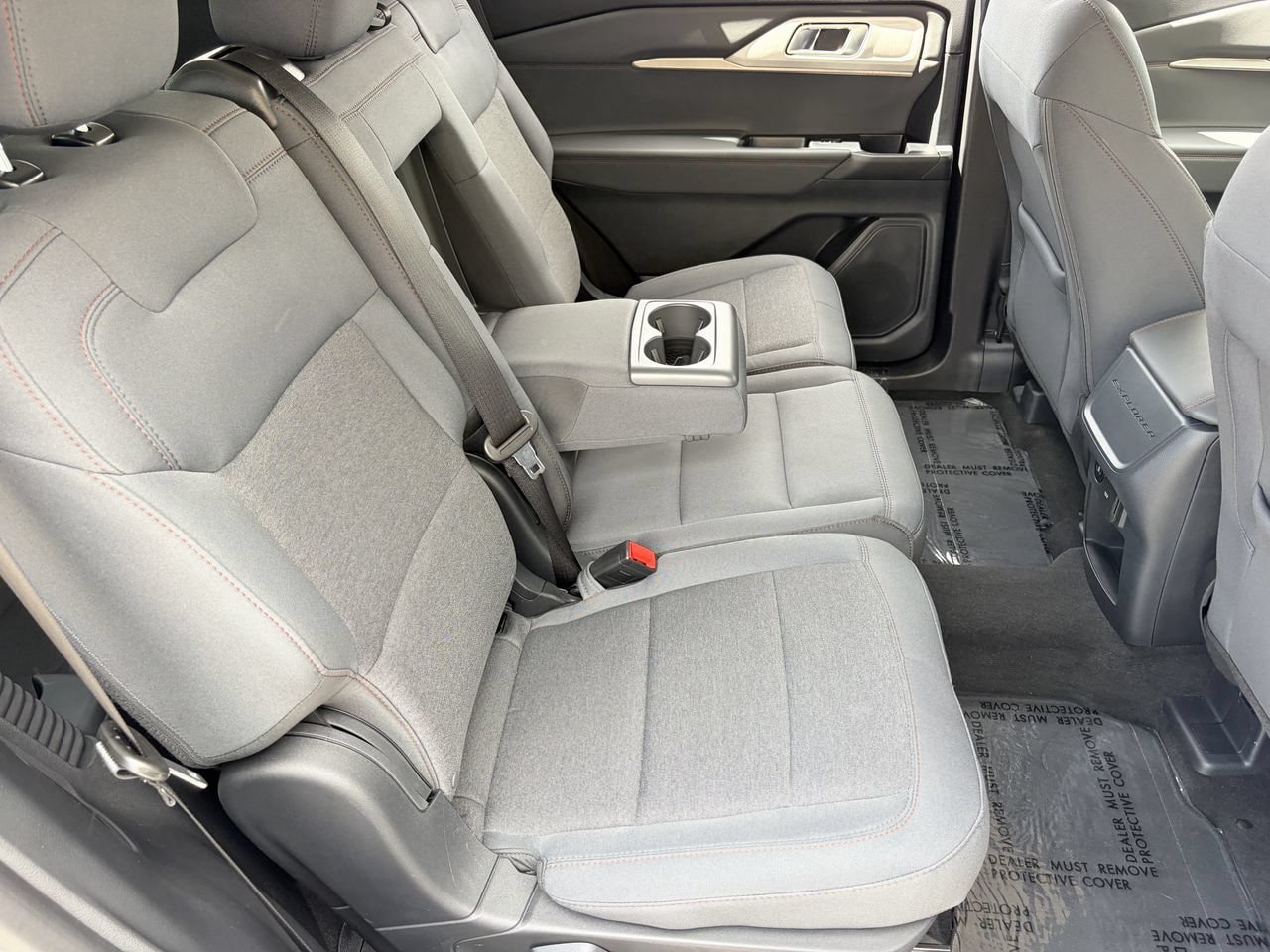 Used 2025 Ford Explorer Active RWD image 13