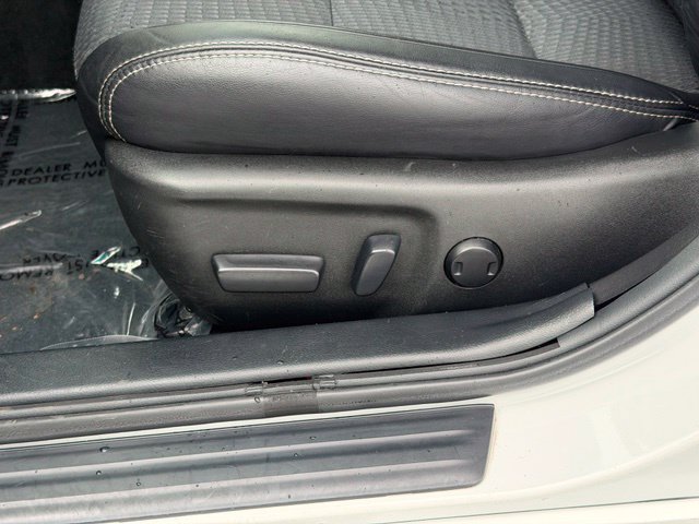 Used 2014 Toyota Camry SE FWD image 19