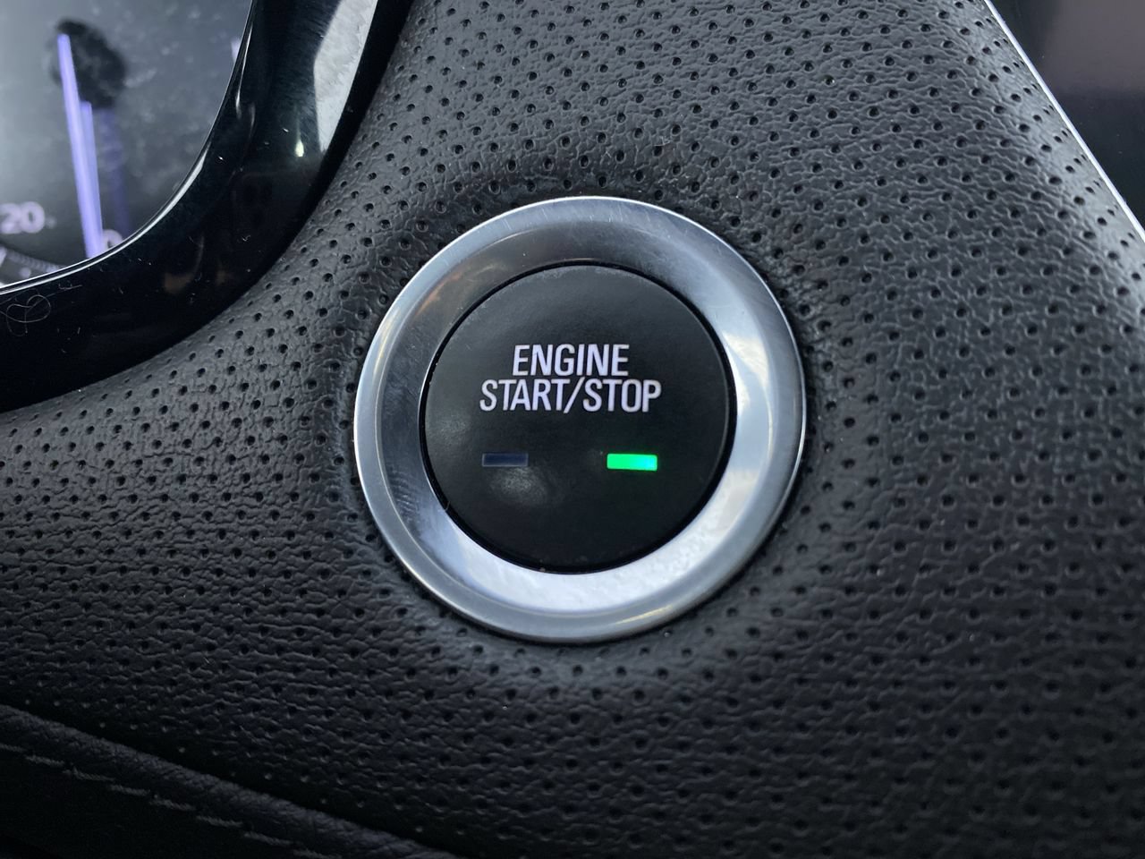 Certified 2020 Cadillac XT5 Premium Luxury FWD image 8