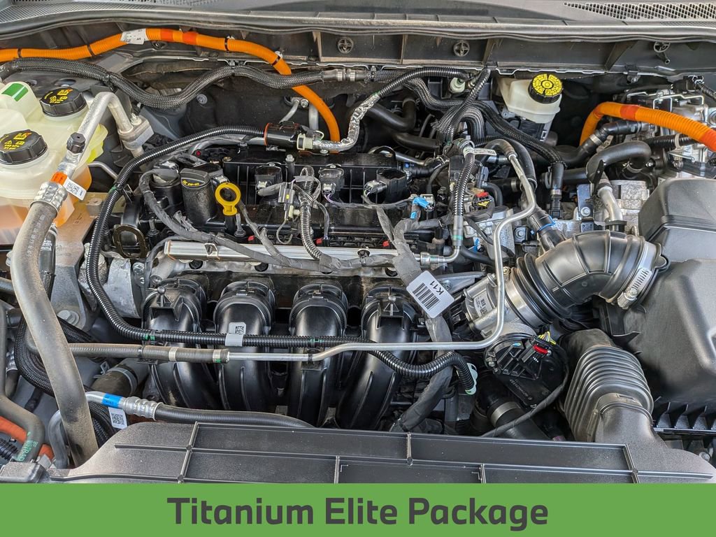 Used 2021 Ford Escape Titanium w/ Titanium Elite Package image 12