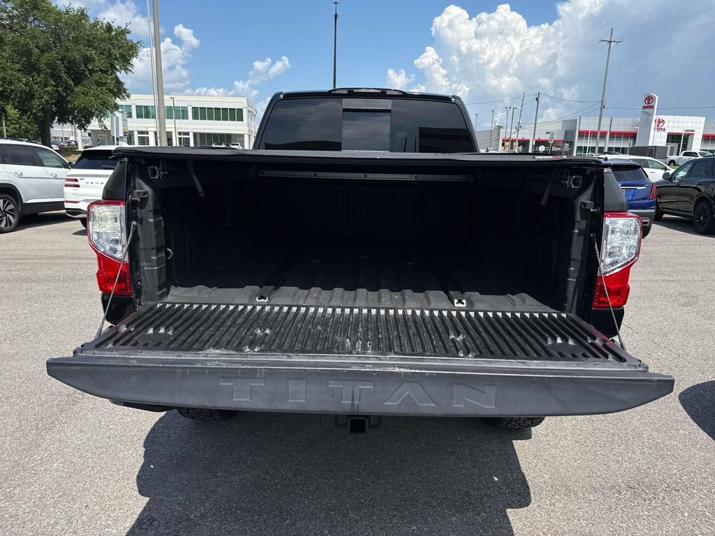 Used 2016 Nissan Titan PRO-4X w/ Pro-4x Convenience Package AWD/4WD image 8